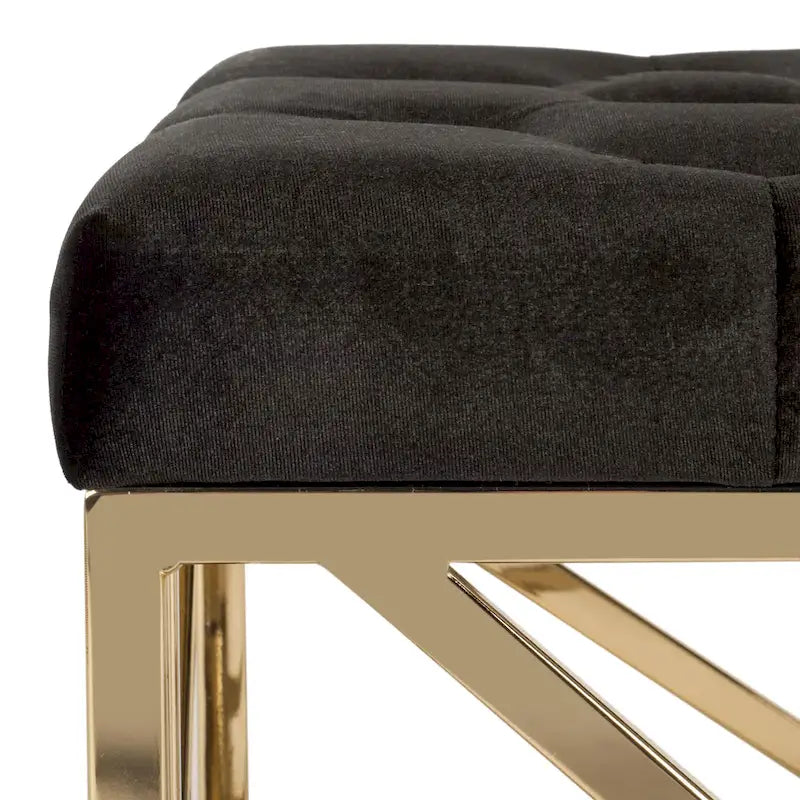 Banc rectangulaire noir en velours capitonné avec base métallique géométrique dorée