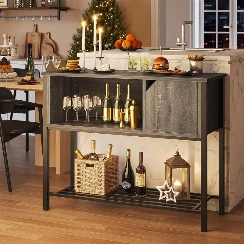 Meuble de bar à café industriel marron rustique et gris avec étagères ouvertes et espace de rangement