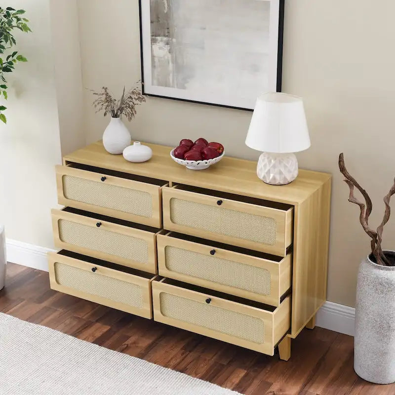 Kommode mit sechs Schubladen und Rattanfronten, schwarzem Holzrahmen, Schlafzimmerschrank