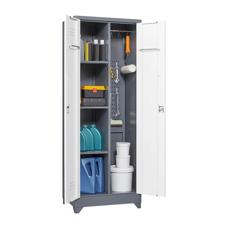 Mueble de almacenamiento de acero gris con cerradura y organizador para escobas y herramientas